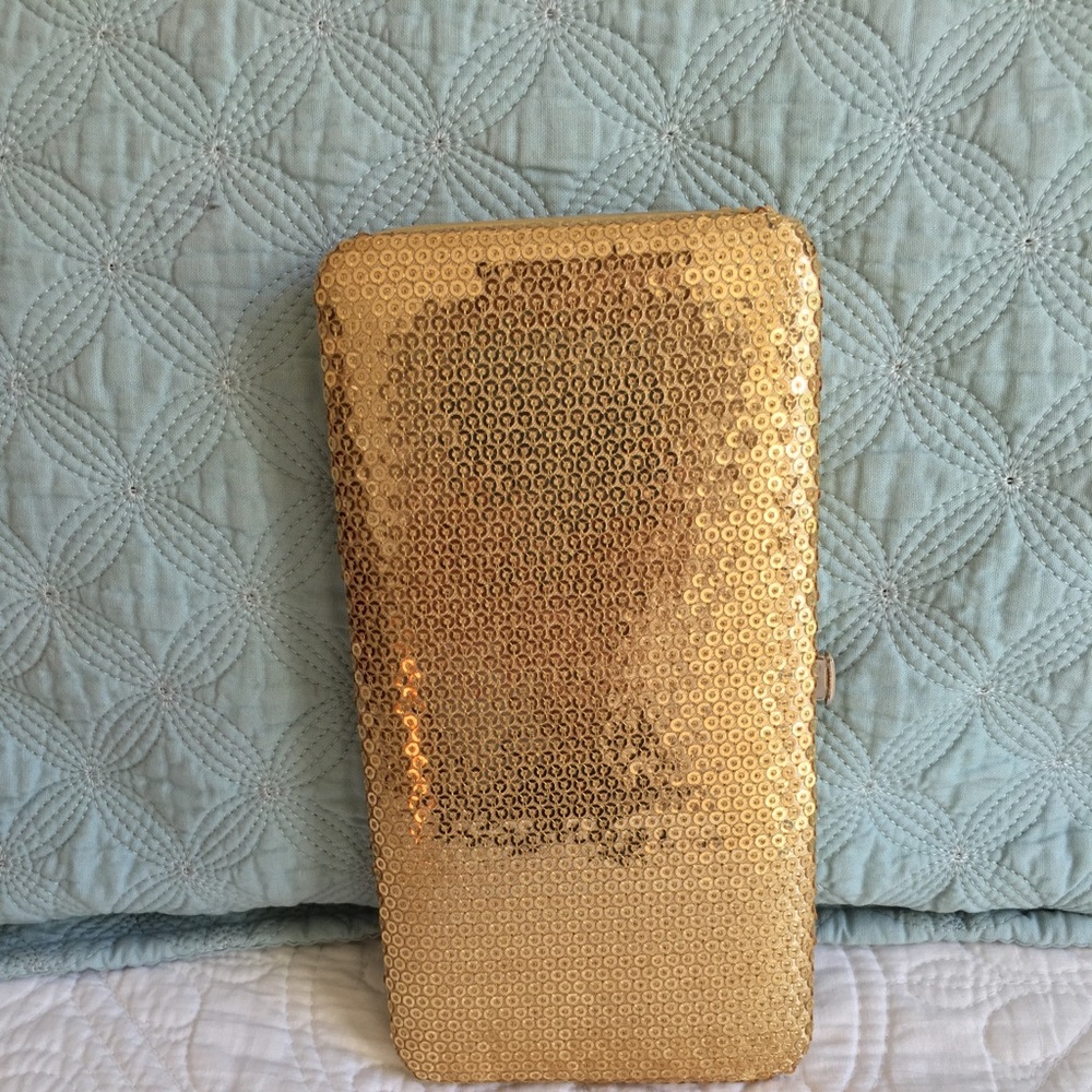 Gold Sequined Clutch Wallet - Picture 4 of 6